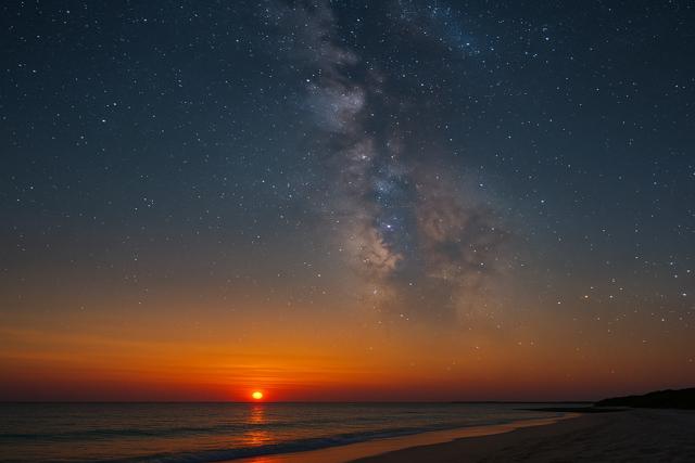 musunun-beach-twilight-stars