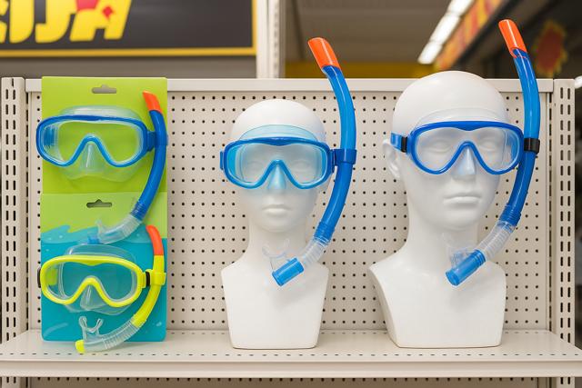 snorkeling_set_display